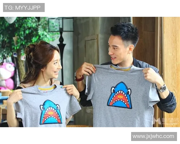 足球明星运动水杯助力健康生活尽享运动激情与时尚风潮